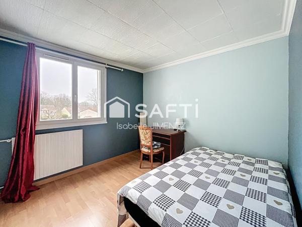 Sans vis à vis, avec cave plus parking, appartement lumineux, bon équipement,