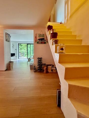 Remiremont : maison lumineuse, 4 chambres, terrasses et jardin