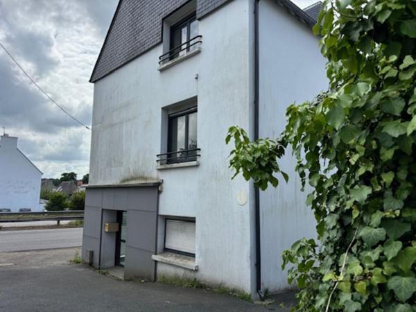 29000 QUIMPER Corniguel - IMMEUBLE  professionnel / Local d'activité ? 150 m² ? Emplacement stratégique