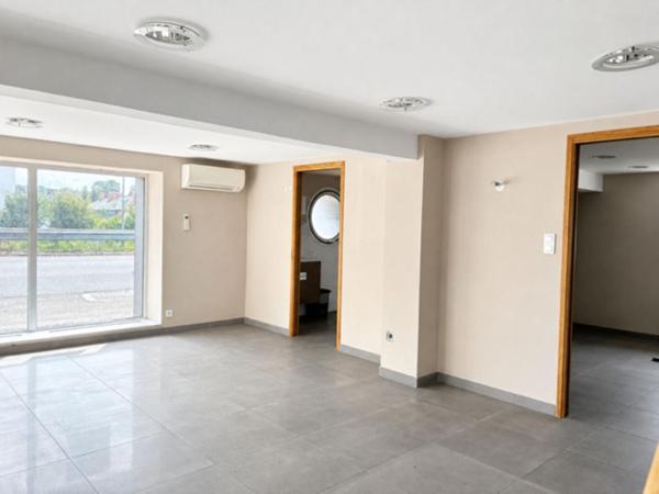 29000 QUIMPER Corniguel - IMMEUBLE  professionnel / Local d'activité ? 150 m² ? Emplacement stratégique