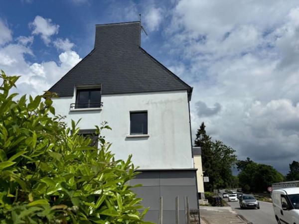 29000 QUIMPER Corniguel - IMMEUBLE  professionnel / Local d'activité ? 150 m² ? Emplacement stratégique
