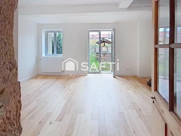 MAISON DE VILLAGE 123 M² AVEC TERRAIN ET 2 PLACES DE PARKING