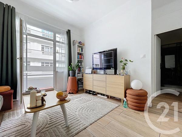 Appartement Studio à vendre  1 pièce - 35,57 m 2   CHATILLON  - 92