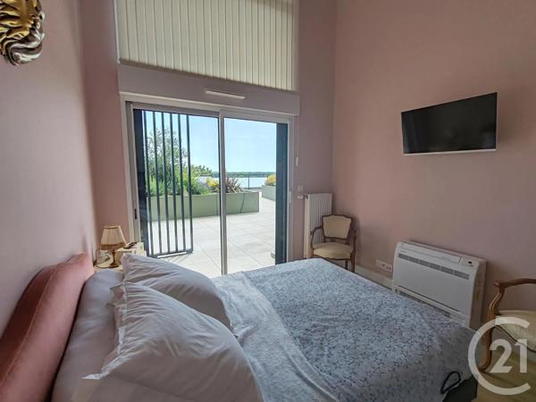Appartement F5 à vendre  5 pièces - 111,34 m 2   ST JEAN DE LA RUELLE  - 45
