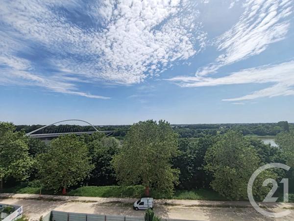Appartement F5 à vendre  5 pièces - 111,34 m 2   ST JEAN DE LA RUELLE  - 45