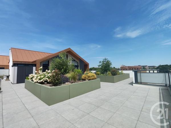Appartement F5 à vendre  5 pièces - 111,34 m 2   ST JEAN DE LA RUELLE  - 45