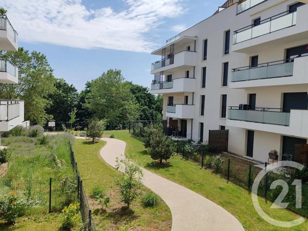 Appartement F5 à vendre  5 pièces - 111,34 m 2   ST JEAN DE LA RUELLE  - 45