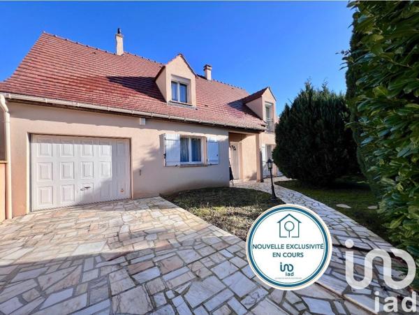 Maison traditionnelle 7 pièces de 165 m² à Tournan-en-Brie (77220)