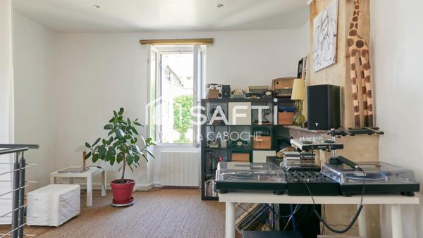 Maison de village rénovée et lumineuse 2 chambres jardin sans vis-à-vis