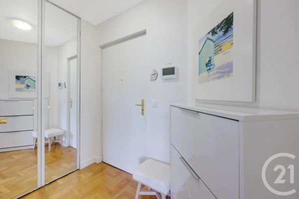 Appartement F2 à vendre  2 pièces - 40,58 m 2   MONTROUGE  - 92