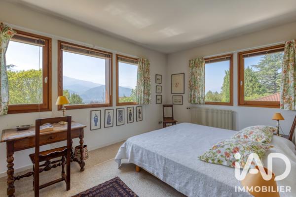 Maison à vendre 7 pièces 170 m² Saint-Ismier