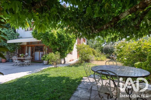 Maison à vendre 7 pièces 170 m² Saint-Ismier