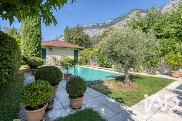 Maison à vendre 7 pièces 170 m² Saint-Ismier