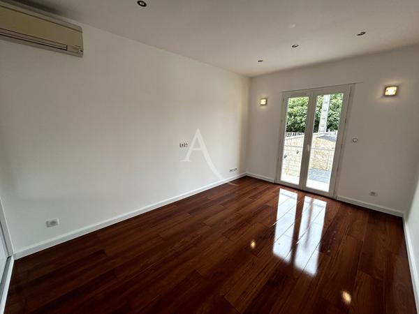 Maison Roissy En Brie 7 pièces 160 m2