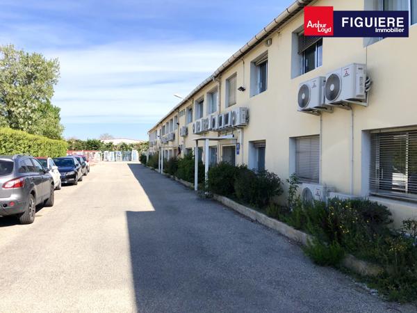 Plusieurs surfaces de bureaux a louer PAAP avec parking