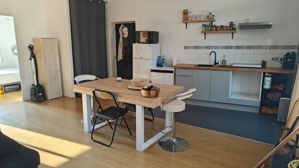 Appartement  3 pièce(s)  2 chambre(s)  58 m²