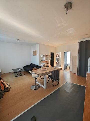 Appartement  3 pièce(s)  2 chambre(s)  58 m²