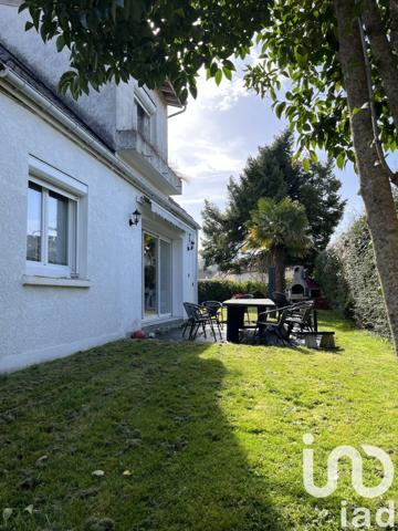 Maison traditionnelle 6 pièces de 120 m² à Juillan (65290)