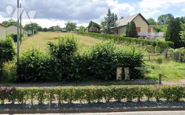 TERRAIN A BATIR - A VIABILISER - Sur 1488 m²