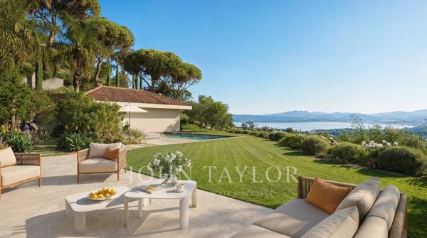 Elégante Villa avec une magnifique vue mer