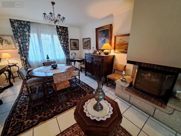 Maison à vendre à Pontivy dans le Morbihan (56300), ref : 56061-886
