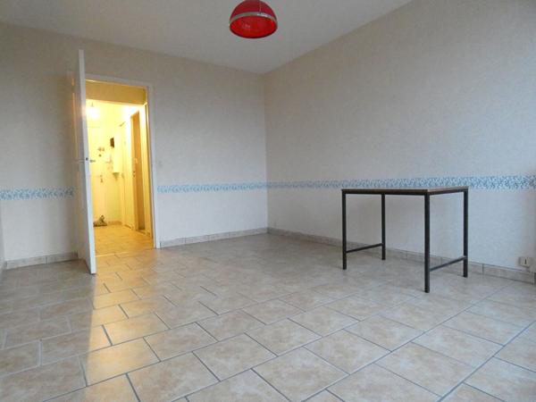 Appartement NEUVILLE AUX BOIS 2 pièce(s) 50 m2