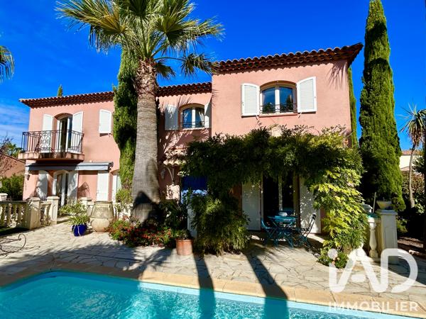 Maison à vendre 6 pièces 163 m² La Londe-les-Maures