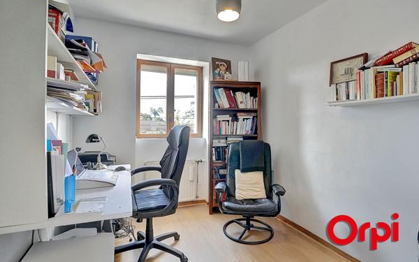 Maison à vendre    6 pièces • 175 m2 Cailloux-sur-Fontaines