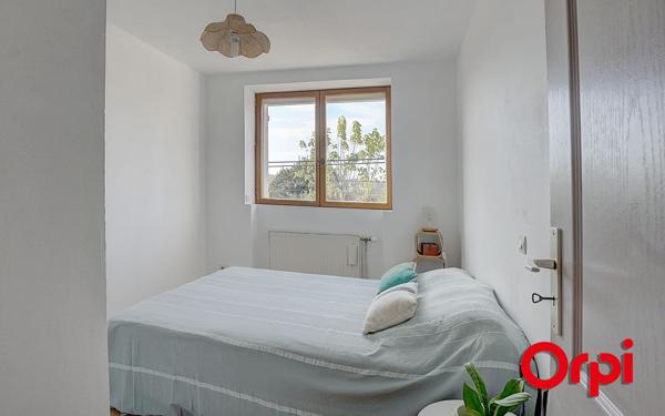 Maison à vendre    6 pièces • 175 m2 Cailloux-sur-Fontaines