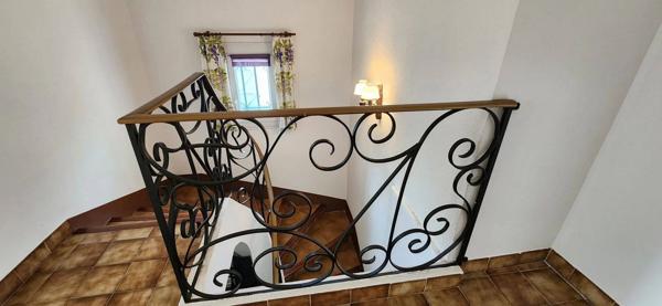 Villa à fort potentiel dans un quartier résidentiel calme