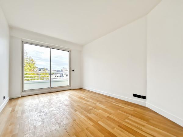 APPARTEMENT 3 PIECES 72M² - AVENUE PIERRE GRENIER