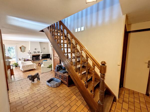 Maison Six Fours Les Plages 6 pièce(s - Le Brusc