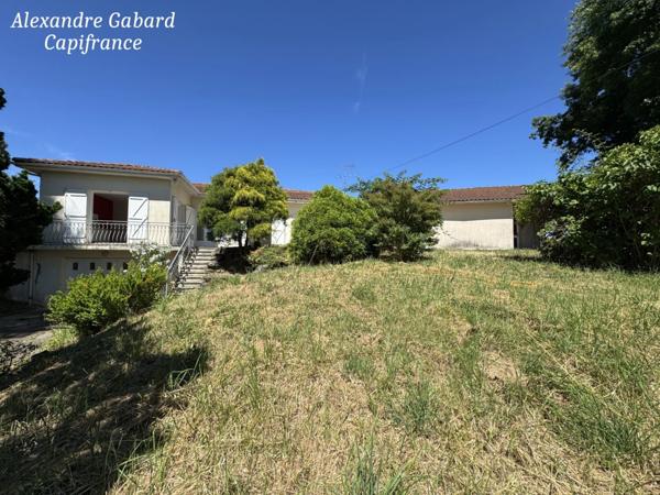 Axe La Réole-Langon - Maison de plain-pied - 5 chambres + bureau - Jardin 3 000 m² - 3 Garages