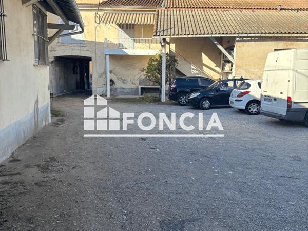 Location Local commercial 5 pièces 98.3 m² - 186 BOULEVARD SAINT LOUP Marseille 13010