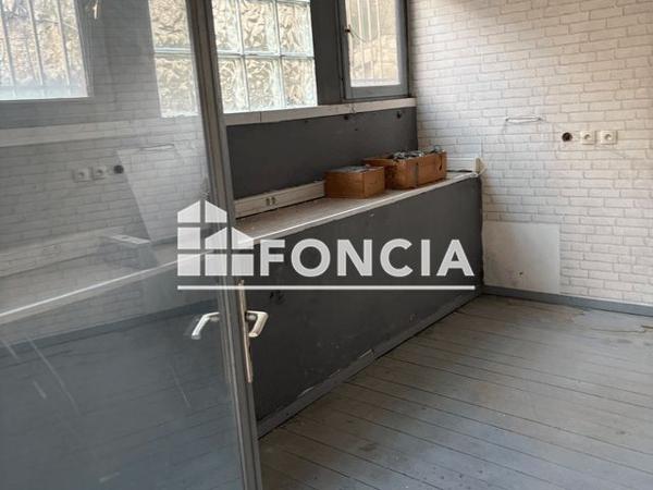 Location Local commercial 5 pièces 98.3 m² - 186 BOULEVARD SAINT LOUP Marseille 13010