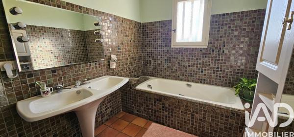 Maison à vendre 4 pièces 130 m² Bédarrides