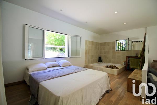 Maison à vendre 5 pièces 225 m² Montauroux