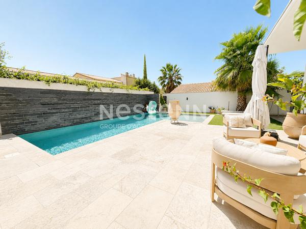 Maison Marignane 5 pièces 156,3 m², 3 chambres, bureau, piscine, jardin, terrasse, exposition plein sud, prestations haut de gamme