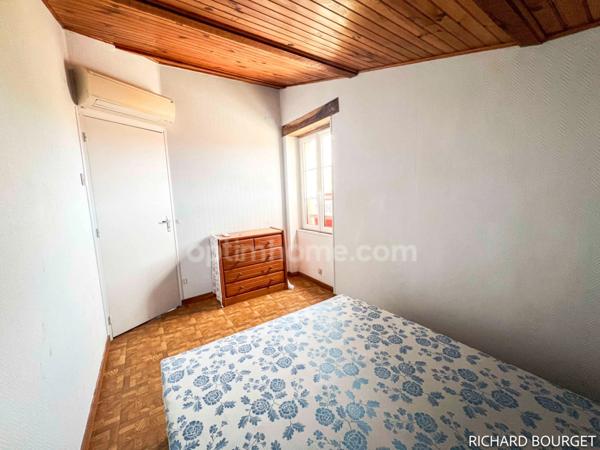 Maison en pierres de 4 chambres avec une dépendance, SAINTE MARIE DE RE - 17740