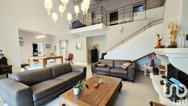 Maison à vendre 6 pièces 225 m² L'Isle-sur-la-Sorgue