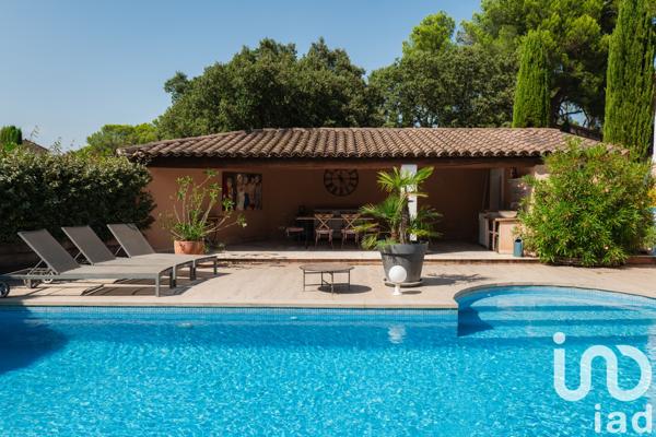 Maison à vendre 6 pièces 225 m² L'Isle-sur-la-Sorgue