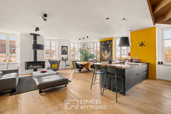 Duplex d’exception en dernier étage avec vue à Foch