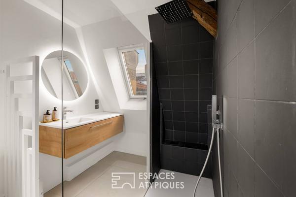 Duplex d’exception en dernier étage avec vue à Foch