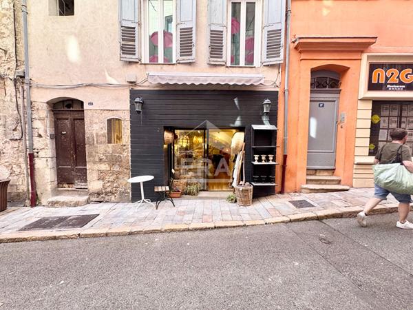 Grasse, Location, Local commercial.