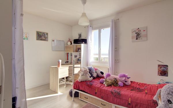 Maison à vendre    4 pièces • 130 m2 Saint-Martin-la-Plaine