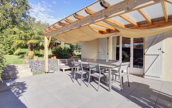 Maison à vendre    4 pièces • 130 m2 Saint-Martin-la-Plaine