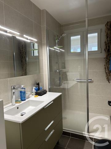 Appartement T5 à vendre  5 pièces - 101,61 m2 MONTELIMAR - 26