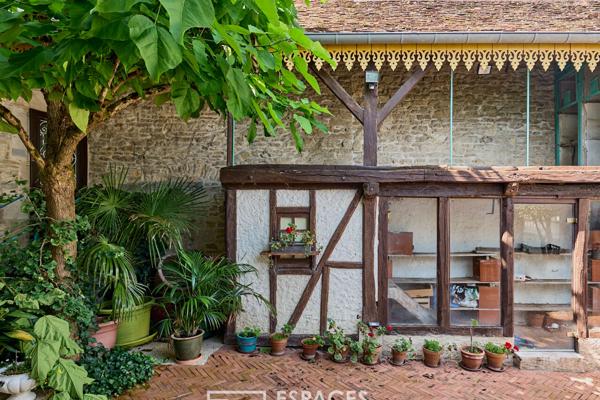 Maison de caractère avec son annexe indépendante