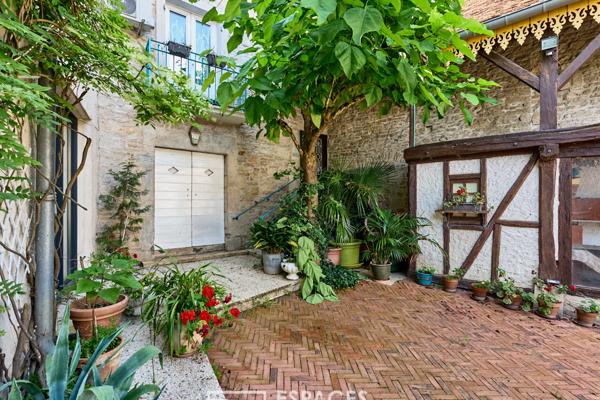 Maison de caractère avec son annexe indépendante