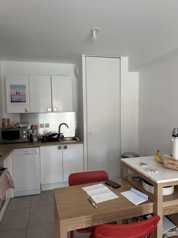 T2 récent avec terrasse, jardin et double stationnement